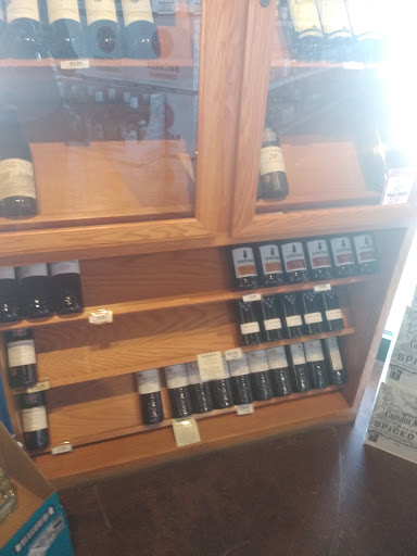 Liquor Store «Village South Wine & Spirits», reviews and photos, 804 N Ridge Rd #A, Castle Rock, CO 80104, USA