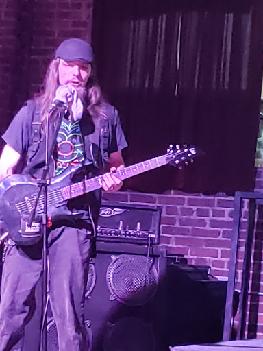 Pizza Restaurant «Jupiter Studios & Bistro», reviews and photos, 346 E Main St, Alliance, OH 44601, USA