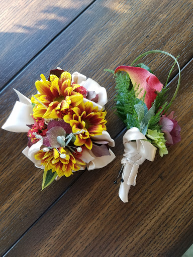 Florist «Artisan Flowers», reviews and photos, 449 Ada Dr SE, Ada, MI 49301, USA