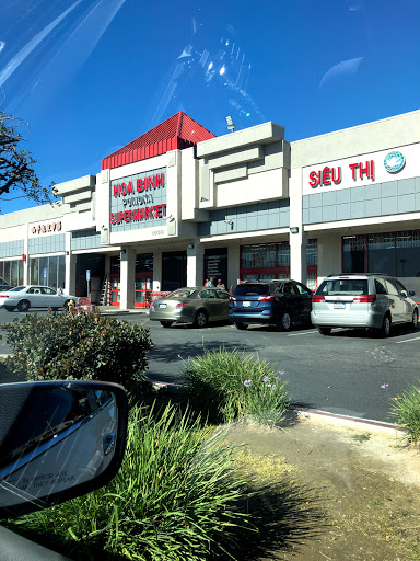 Asian Grocery Store «Hoa Binh Pomona Super Market», reviews and photos, 1093 E Holt Ave, Pomona, CA 91767, USA