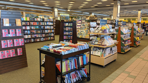 Book Store «Barnes & Noble», reviews and photos, 31325 Pacific Hwy S, Federal Way, WA 98003, USA