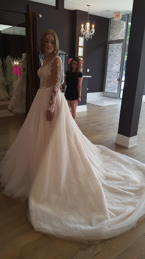 Bridal Shop «Viero Bridal», reviews and photos, 2236 W Chicago Ave, Chicago, IL 60622, USA