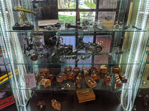 Outdoor Sports Store «Bear Mountain Outfitters Manly Toys And Hobbies», reviews and photos, 35 Hypolita St #105, St Augustine, FL 32084, USA