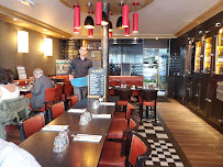 Atmosphère du Café et restaurant de grillades La Nouvelle Etoile à Paris - n°12