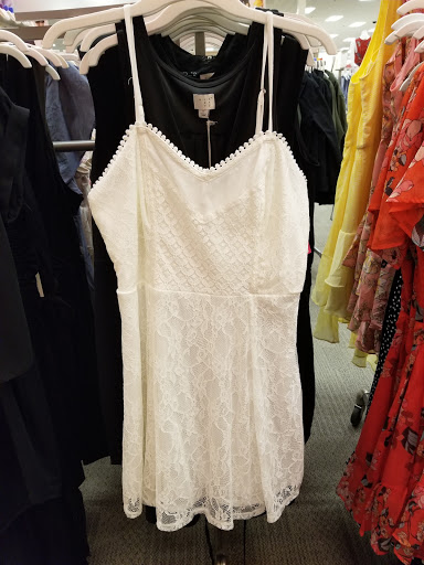 Shopping Mall «Rivercrest Shopping Center», reviews and photos, 13120 Rivercrest Dr, Crestwood, IL 60445, USA