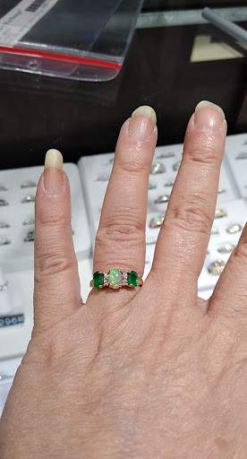 Jewelry Store «The Jewelry Exchange», reviews and photos, 440 Boston Post Rd, Sudbury, MA 01776, USA