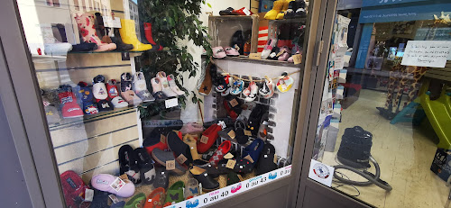 Le Chausseur des Gones - Spécialiste des chaussures pour enfants à Oullins