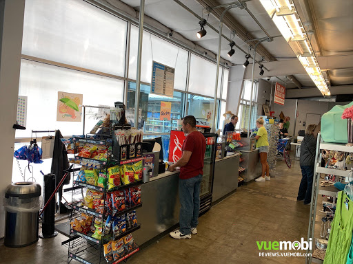 Thrift Store «Goodwill Central Texas Lake Austin Store», reviews and photos, 701 Newman Dr, Austin, TX 78703, USA