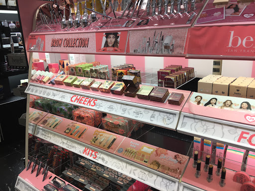 Cosmetics Store «SEPHORA», reviews and photos, 1151 Galleria Blvd, Roseville, CA 95678, USA