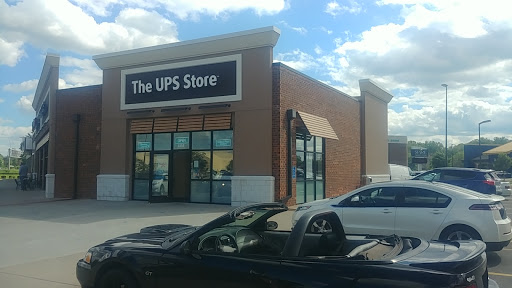 Shipping and Mailing Service «The UPS Store», reviews and photos, 2355 Fairview Ave N, Roseville, MN 55113, USA