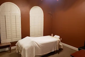 Estrella Massage image