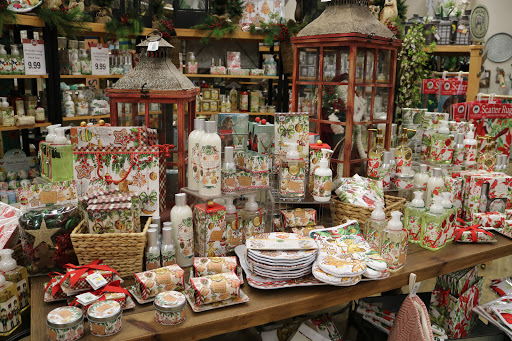 Garden Center «Stauffers of Kissel Hill Home & Garden Store», reviews and photos, 4450 Lincoln Hwy, York, PA 17406, USA