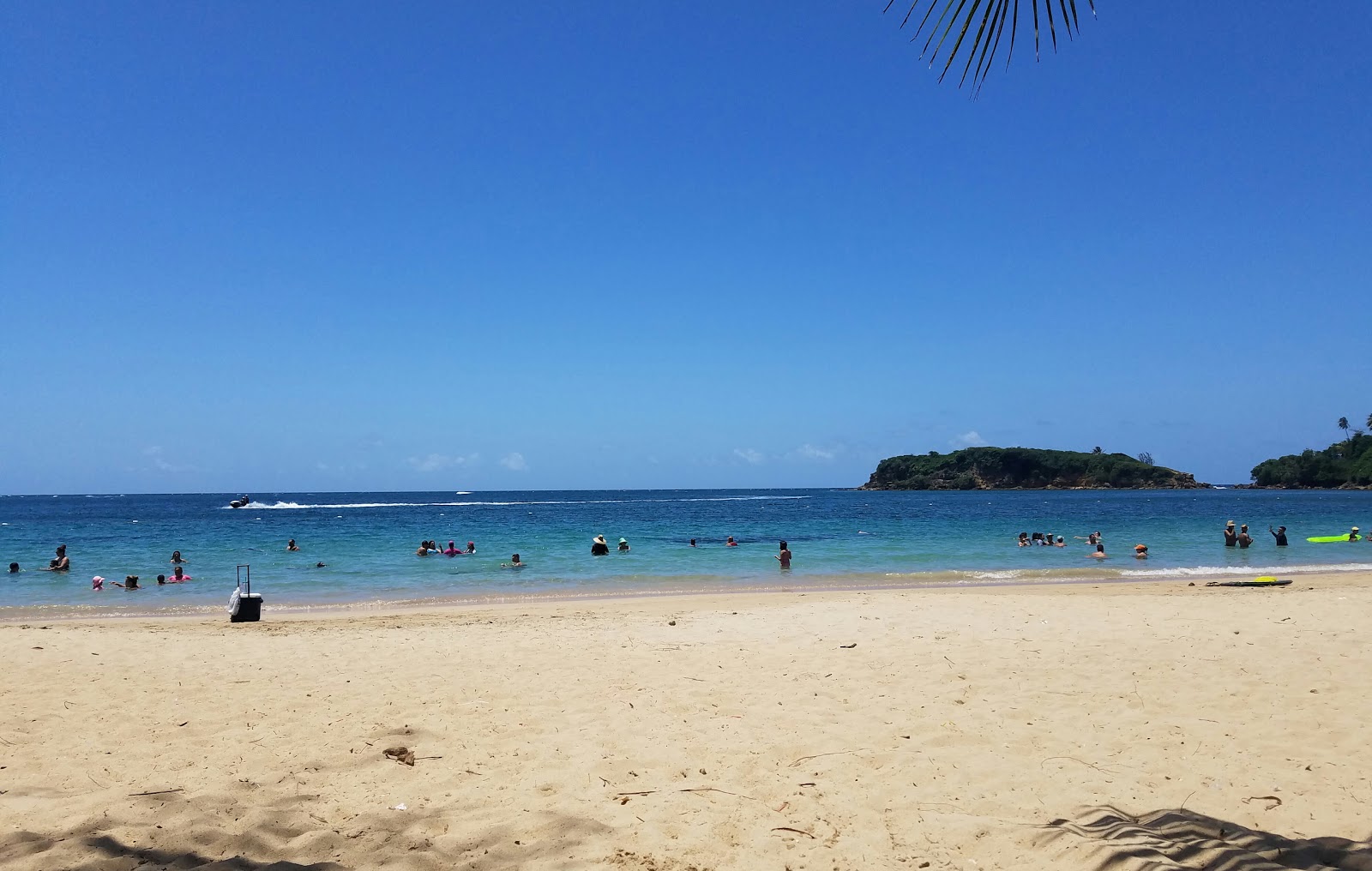 Balneario Cerro Gordo 🏖️ Vega Baja, Puerto Rico - gedetailleerde  kenmerken, kaart, foto's, image size:1600x1016