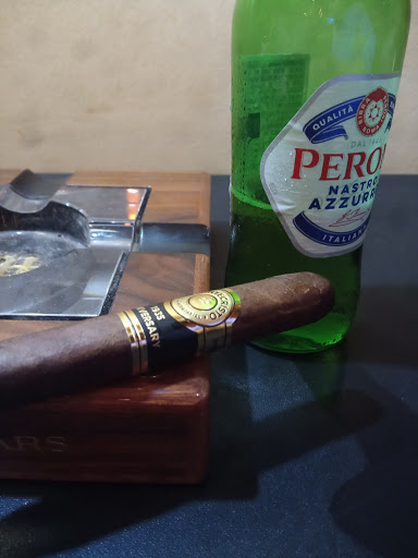 Tobacco Shop «Blue Smoke of Dallas», reviews and photos, 4560 W Mockingbird Ln, Dallas, TX 75209, USA