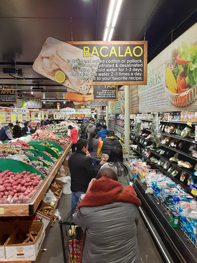 Supermarket «Junction Food Bazaar Supermarket», reviews and photos, 34-20 Junction Blvd, Flushing, NY 11372, USA