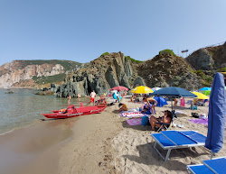 Porto Cauli Beach'in fotoğrafı kısmen tatil bölgesi