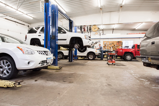 Auto Repair Shop «Silzer Auto Repair», reviews and photos, 3025 Douglas Ave, Des Moines, IA 50310, USA