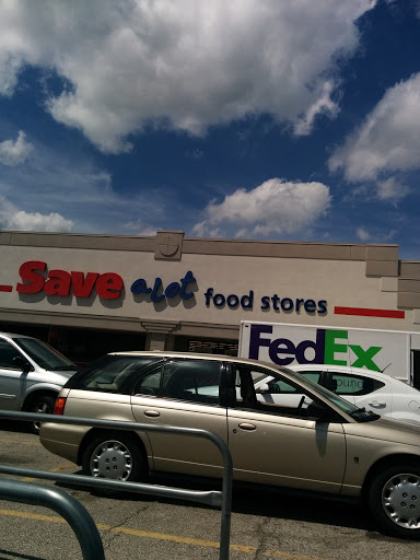 Grocery Store «Save-A-Lot», reviews and photos, 911 Graham Rd #69, Cuyahoga Falls, OH 44221, USA