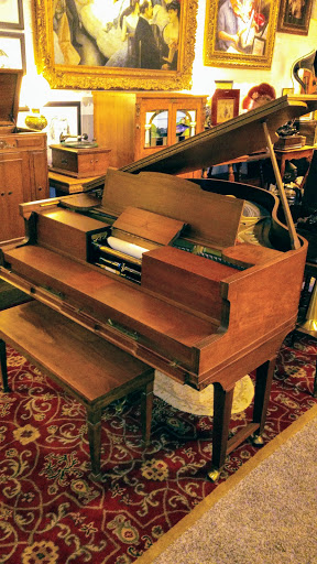 Used Furniture Store «Barrington Resale Shop», reviews and photos, 2214 E Algonquin Rd, Algonquin, IL 60102, USA