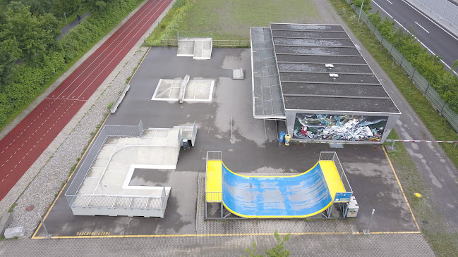 Rezensionen über Skatepark Cube Baar in Zug - Sportstätte