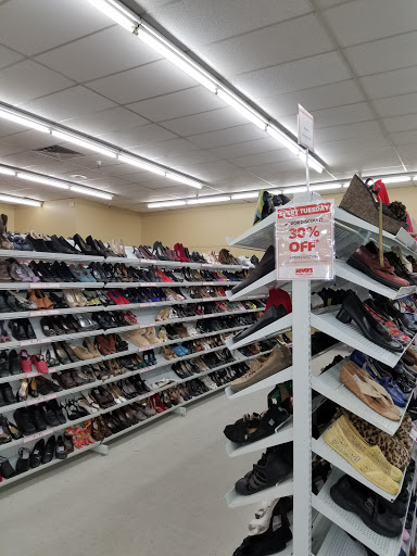 Thrift Store «Savers», reviews and photos