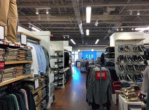 Clothing Store «Gap Outlet», reviews and photos, 1 Outlet Blvd, Wrentham, MA 02093, USA