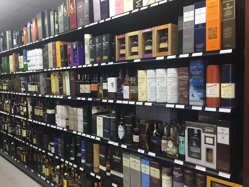 Liquor Store «CPD WINE & LIQUOR», reviews and photos, 5100 US Hwy 98 N, Lakeland, FL 33809, USA
