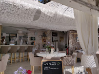 Atmosphère du Restaurant Cap Mail à Roquebrune-sur-Argens - n°18