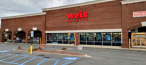 Grocery Store «Weis», reviews and photos, 883 Russell Ave, Gaithersburg, MD 20879, USA