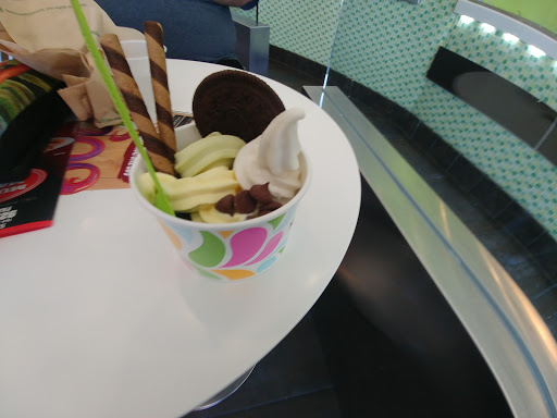 Frozen Yogurt Shop «Yogurtland», reviews and photos, 152 Sunset Dr, San Ramon, CA 94583, USA