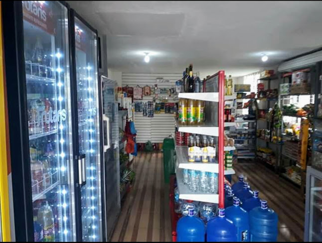 Opiniones de Minimarket Las Guaduas en Santo Domingo de los Colorados - Tienda de ultramarinos