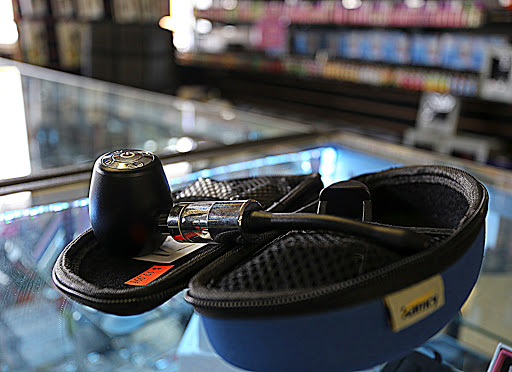 Tobacco Shop «Smokeyz Smoke Shop», reviews and photos, 410 Euclid St #7, Anaheim, CA 92802, USA