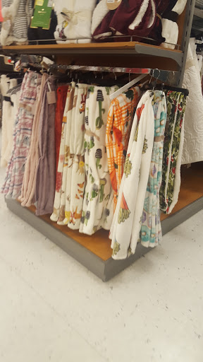 Department Store «T.J. Maxx», reviews and photos, 125 Interstate Shop Center, Ramsey, NJ 07446, USA