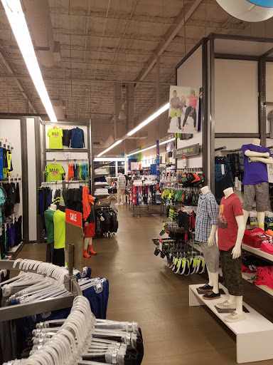 Clothing Store «Old Navy», reviews and photos, 23672 US Hwy 19 N, Clearwater, FL 33765, USA