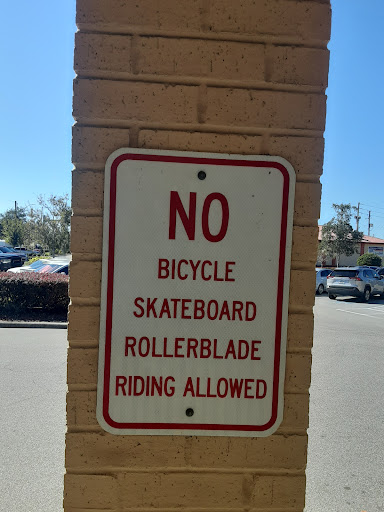 Dollar Store «Dollar Tree», reviews and photos, 21525 Village Lakes Shopping Center Dr, Land O Lakes, FL 34639, USA