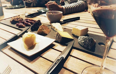 Le 5 Mai - Bar à vins à Niort