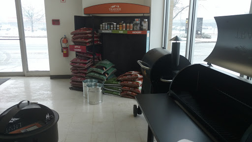 Auto Parts Store «Arnold Motor Supply», reviews and photos, 610 N Ankeny Blvd, Ankeny, IA 50023, USA