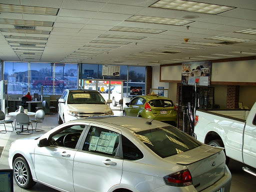 Ford Dealer «Roberts Motors», reviews and photos, 4350 N Alby St, Alton, IL 62002, USA