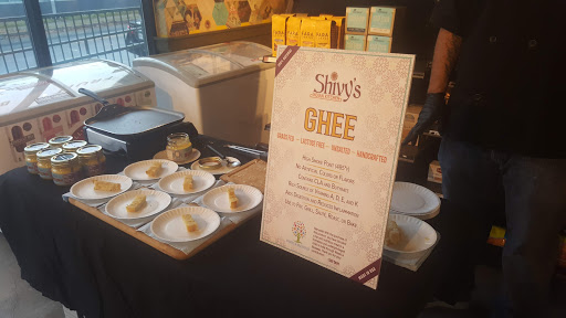 Grocery Store «The Bee Grocery», reviews and photos, 1001 E 6th St, Austin, TX 78702, USA