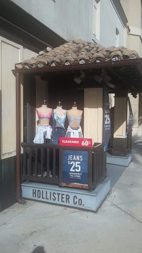 Clothing Store «Hollister Co.», reviews and photos, 14567 SW 5th St, Pembroke Pines, FL 33027, USA