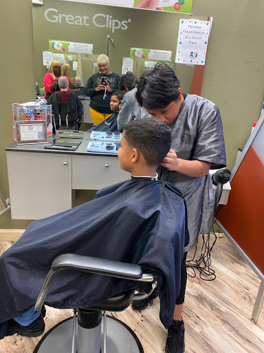 Hair Salon «Great Clips», reviews and photos, 5011 Troup Hwy Suite 600, Tyler, TX 75707, USA