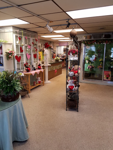 Florist «Flowers By The Station», reviews and photos, 73 Union St, Attleboro, MA 02703, USA