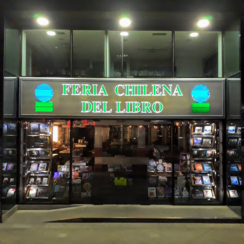 Feria Chilena del Libro | Isidora Goyenechea - Librería