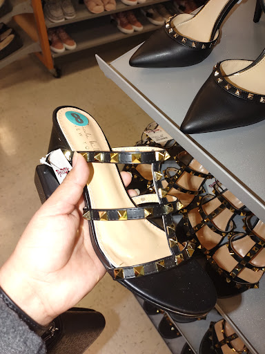 Department Store «T.J. Maxx & HomeGoods», reviews and photos, 715 E Dundee Rd, Palatine, IL 60074, USA