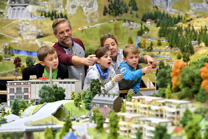 Smilestones AG - Miniaturwelt am Rheinfall