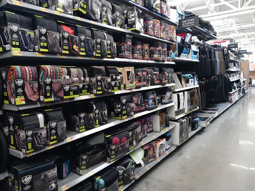 Department Store «Walmart Supercenter», reviews and photos, 530 Woollomes Ave, Delano, CA 93215, USA