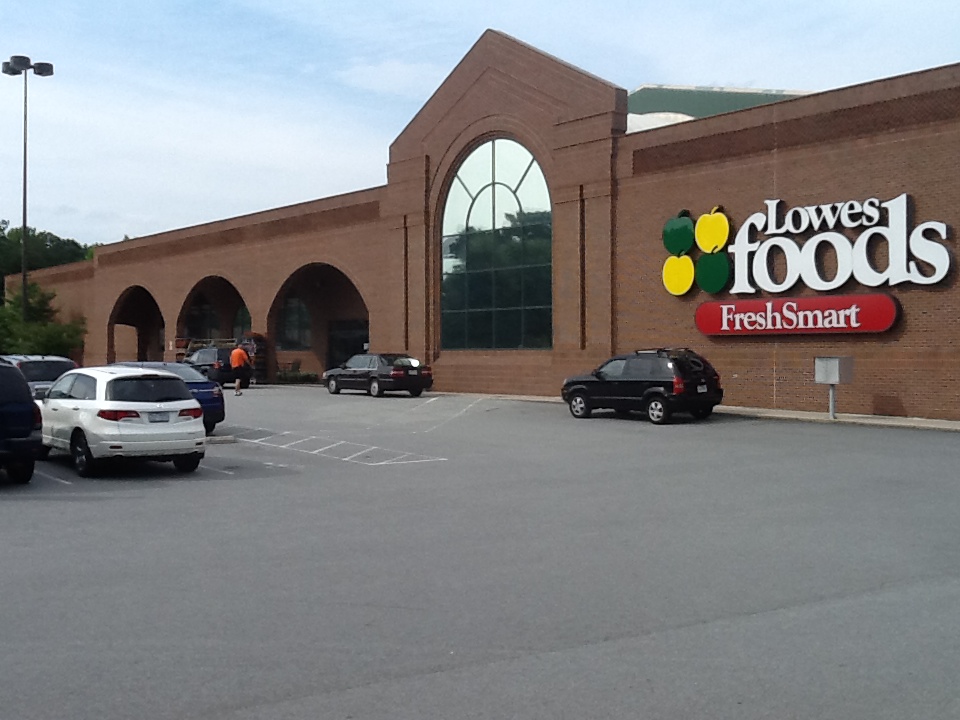 Lowes Foods Cardinal Shopping Center