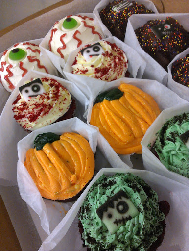 Ice Cream Shop «Essential Chocolate Desserts», reviews and photos, 10868 Washington Blvd, Culver City, CA 90232, USA