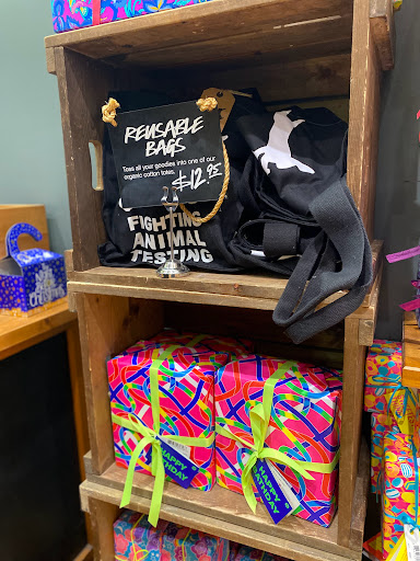 Cosmetics Store «Lush Cosmetics», reviews and photos, 7101 Democracy Blvd, Bethesda, MD 20817, USA