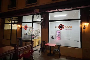 Au 6 pizza image
